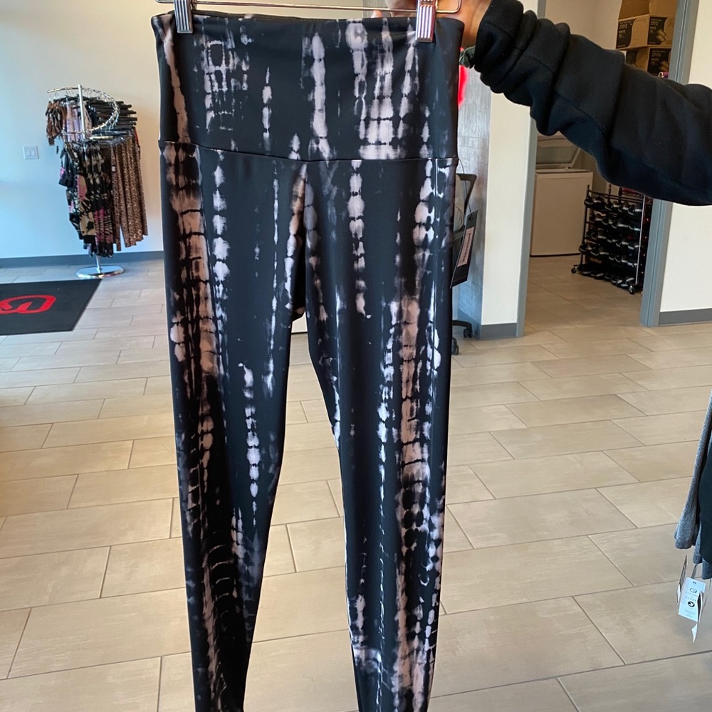 Cyclebar Branded Onzie Tie Dye Leggings